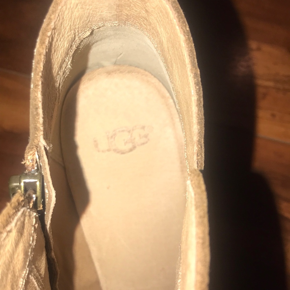 Women’s Ugg Bootie - Picture 5 of 8